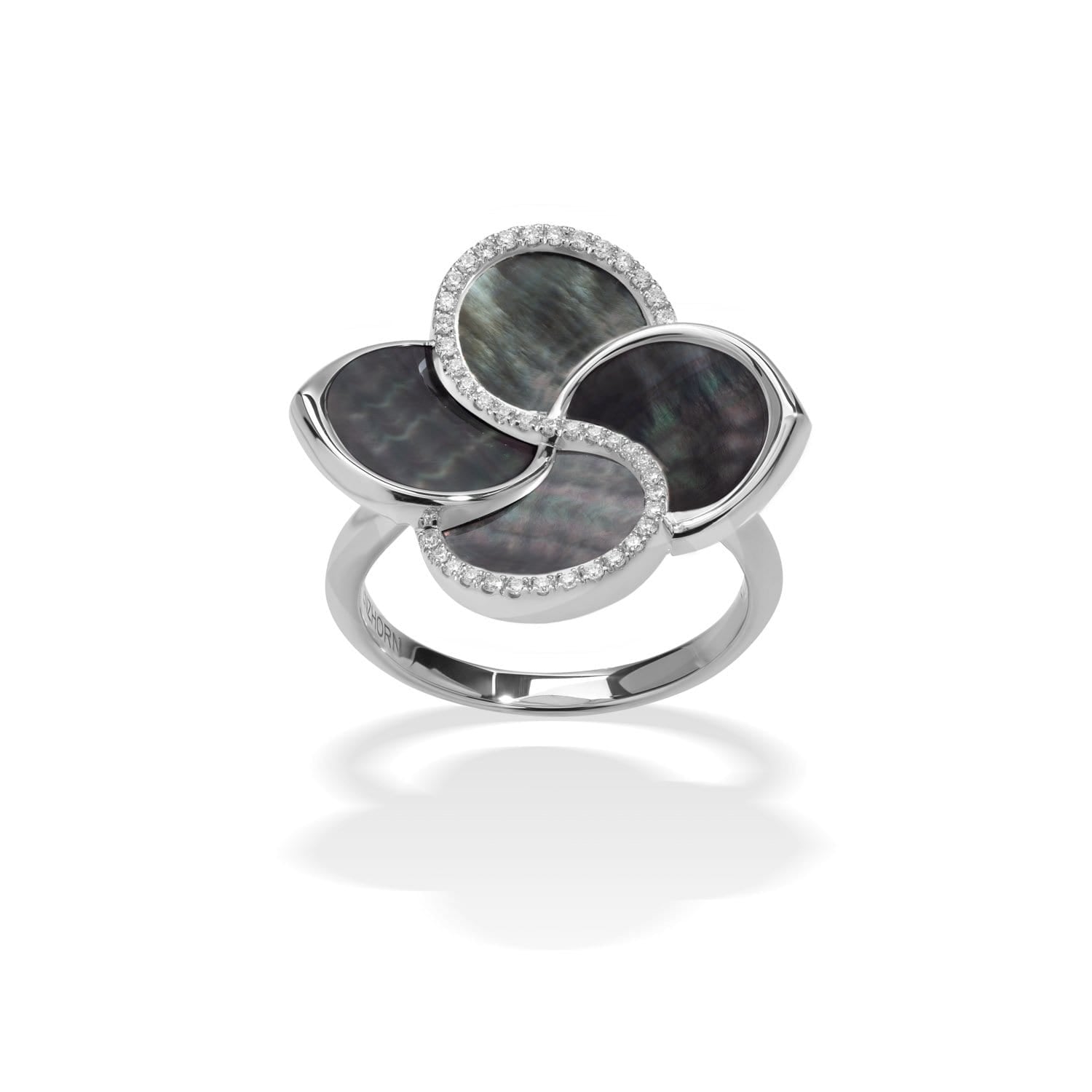 FLUMINA Ring with Black Mother Of Pearl